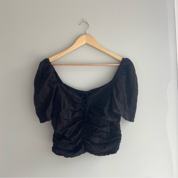 Do + Be Black Eyelet Lace Cropped Top - Picture 1 of 9